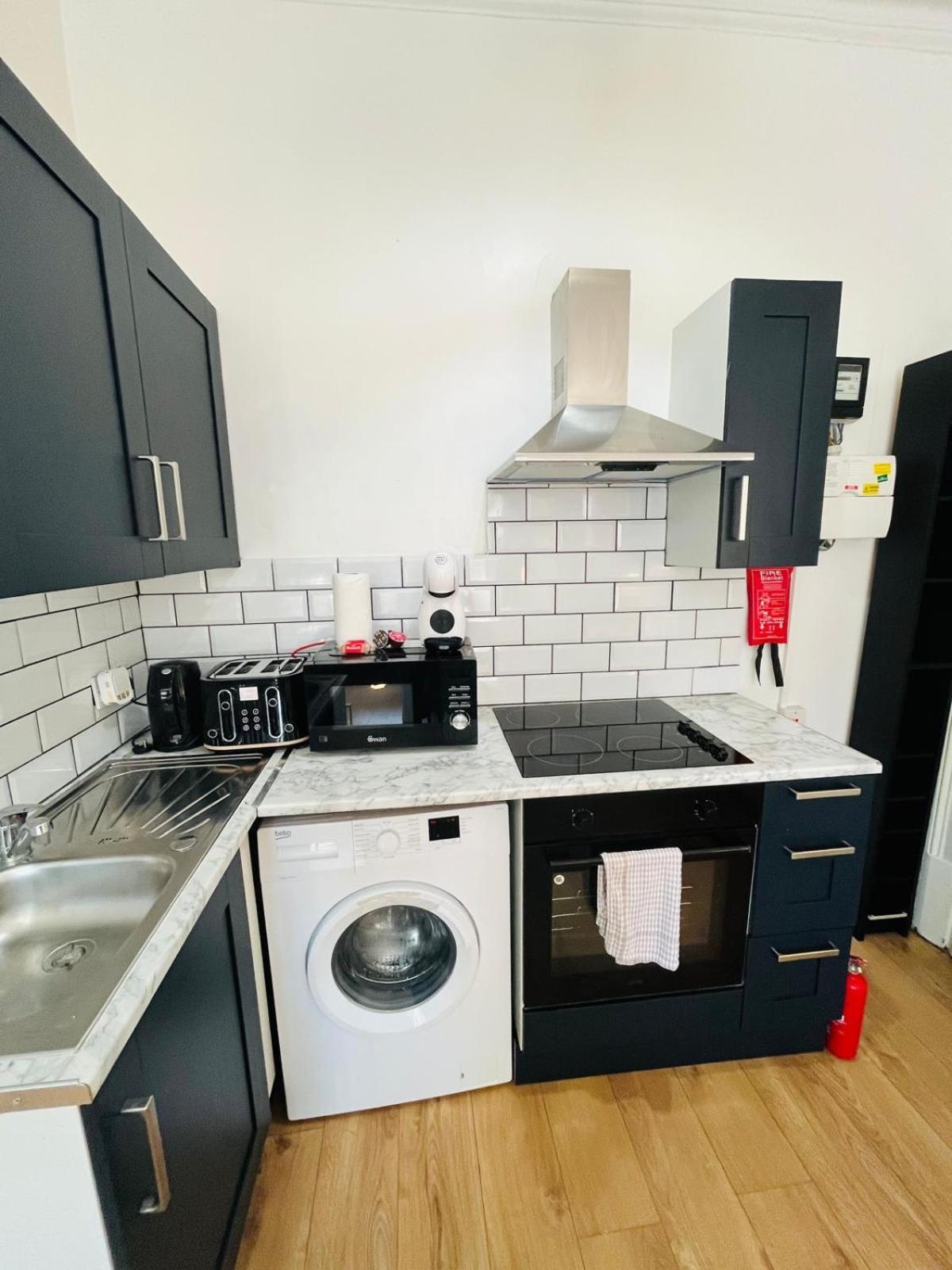 Wonderful Fully-Equipped Studio Near Central London 8 Exterior photo